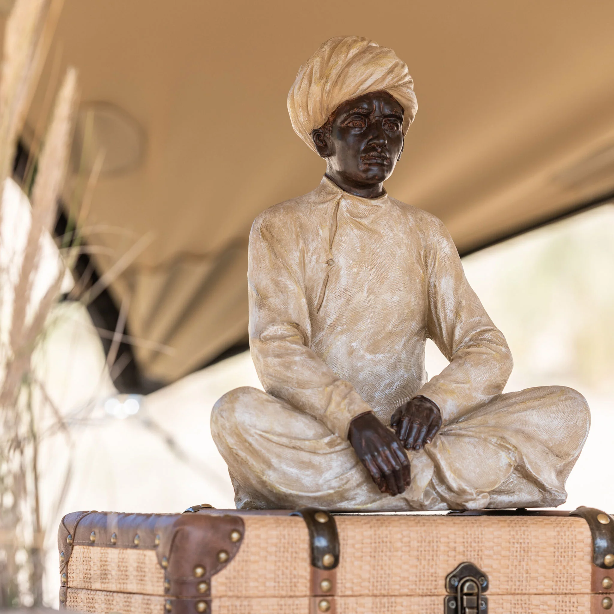 INDIAN Figurină - Image 2
