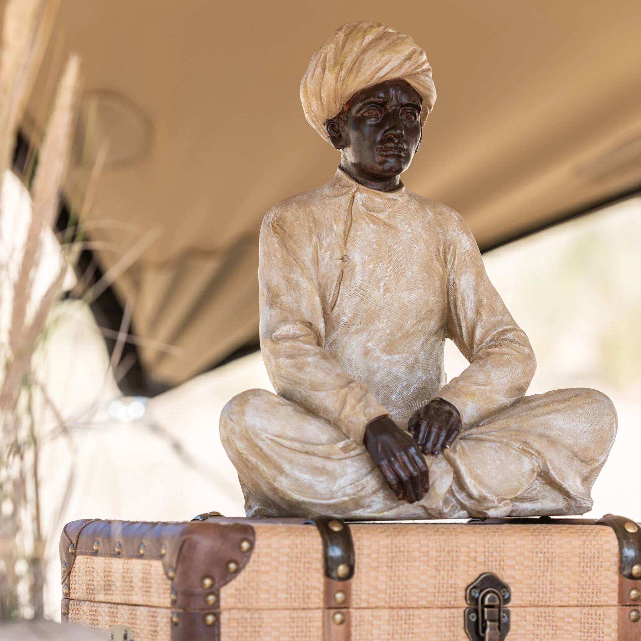 INDIAN Figurină - Image 2