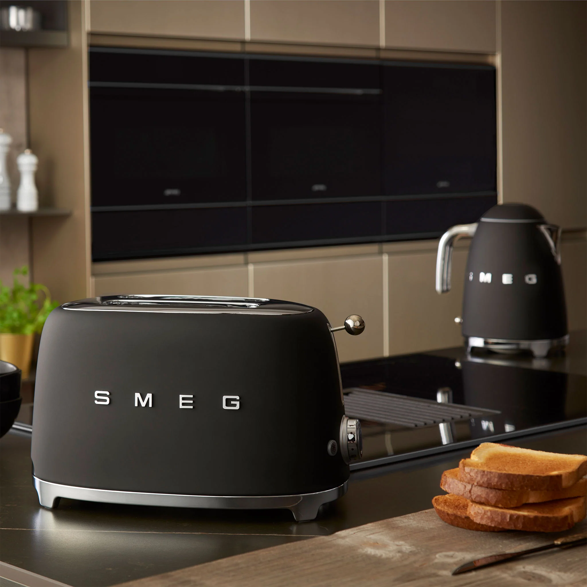 SMEG Prăjitor pâine, 950W - Image 18